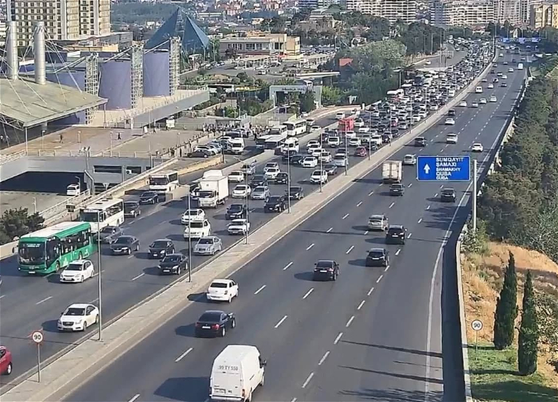 Paytaxtda tıxac müşahidə olunan küçə və prospektlər
