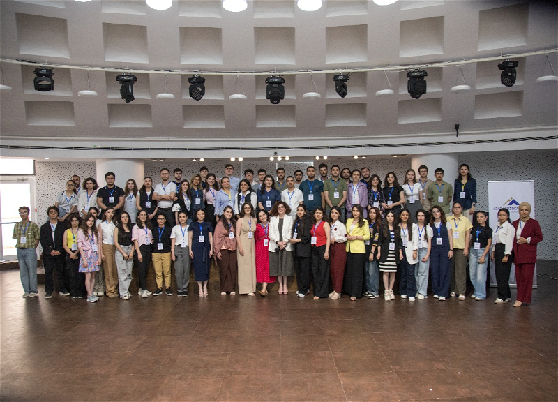 Bakıda Azad Mirzəcanzadə İnkişaf Proqramının ikinci axınının orientasiya günü keçirildi