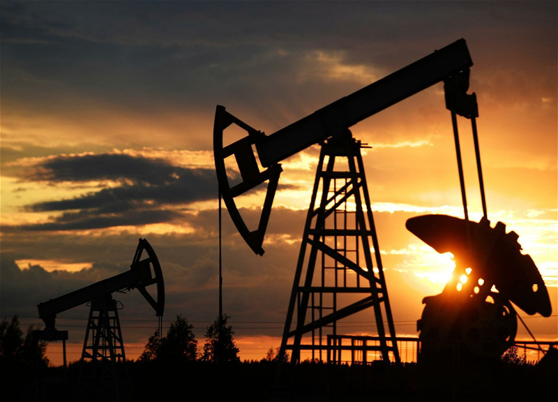 Нефть дешевеет